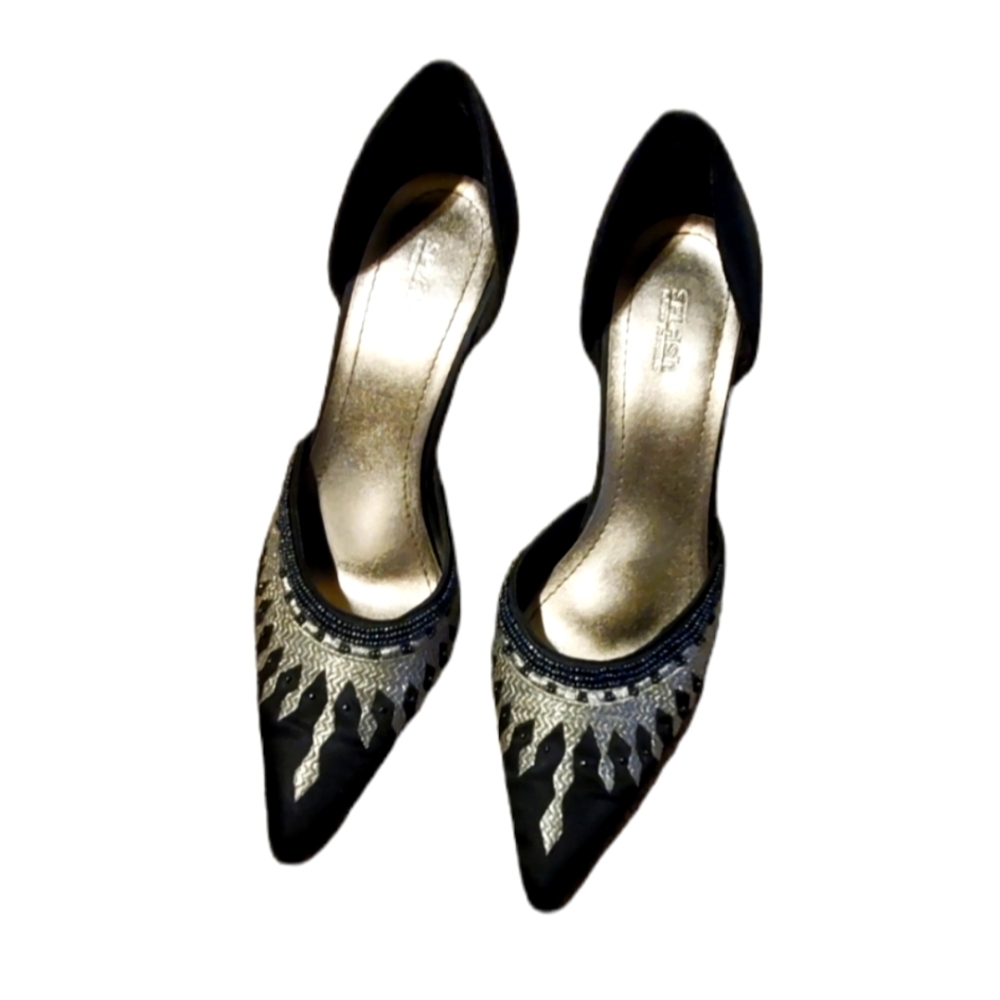 Beautiful Splash Black satin heels with silver metallic thread and bead accent.